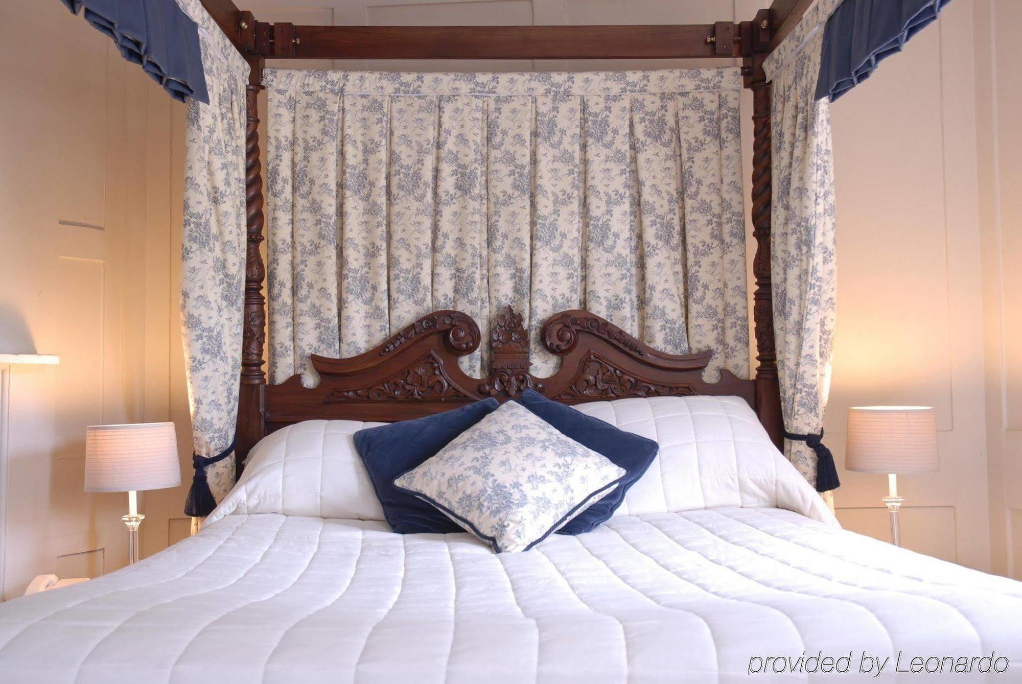 The Running Horses Hotel Mickleham Ruang foto